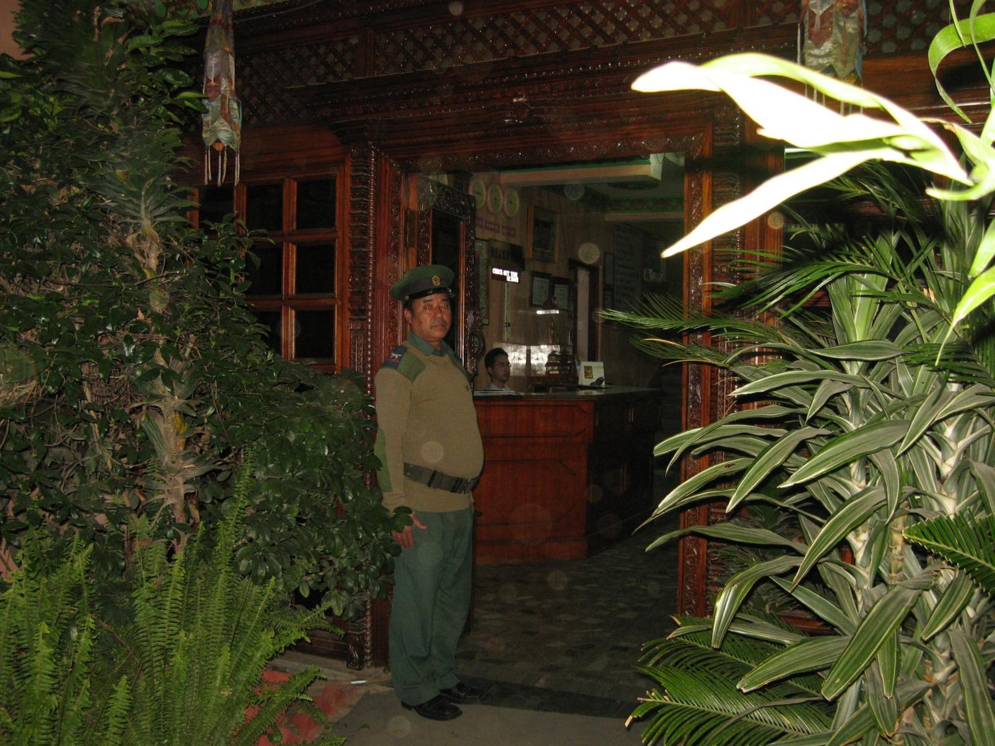 Hotel Metropolitan Kantipur Катманду Екстер'єр фото