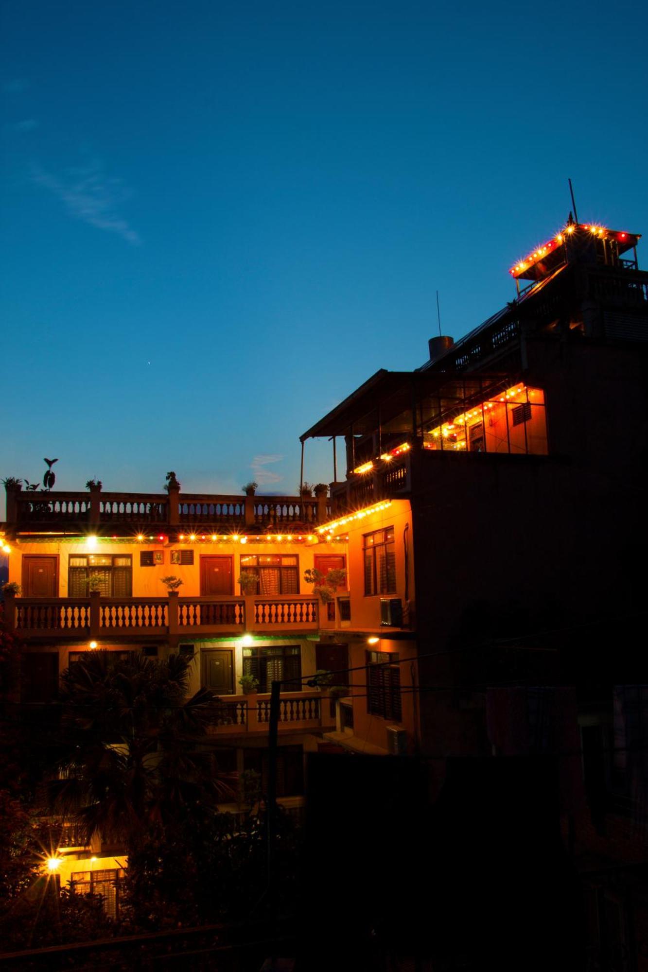 Hotel Metropolitan Kantipur Катманду Екстер'єр фото