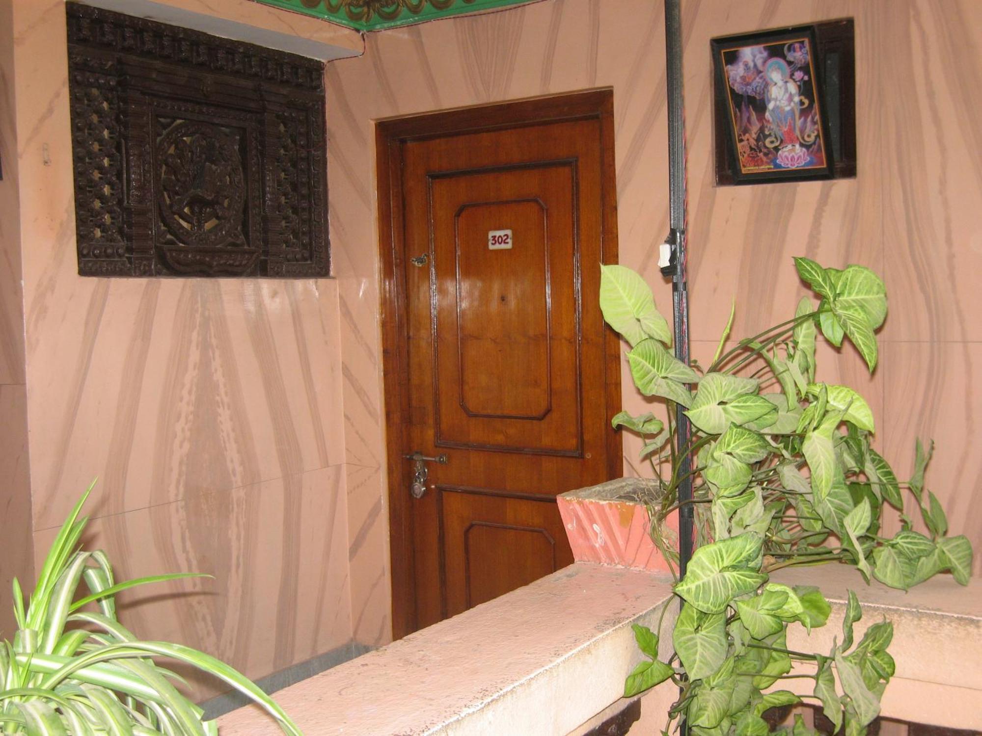 Hotel Metropolitan Kantipur Катманду Екстер'єр фото