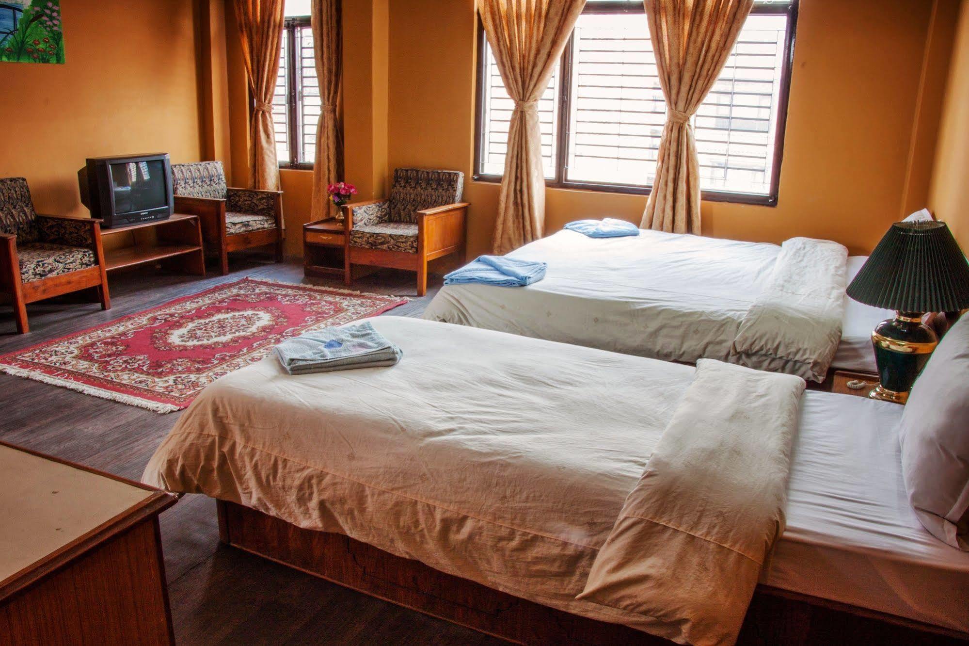 Hotel Metropolitan Kantipur Катманду Екстер'єр фото